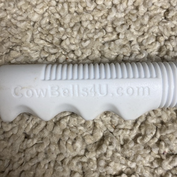 10 in. Cow bells, Bully Bells, Noise makers, Sporting Event Cheering bell - Picture 2 of 9